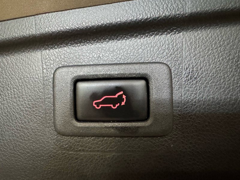 Used 2019 Subaru Outback 3.6R Limited image 24