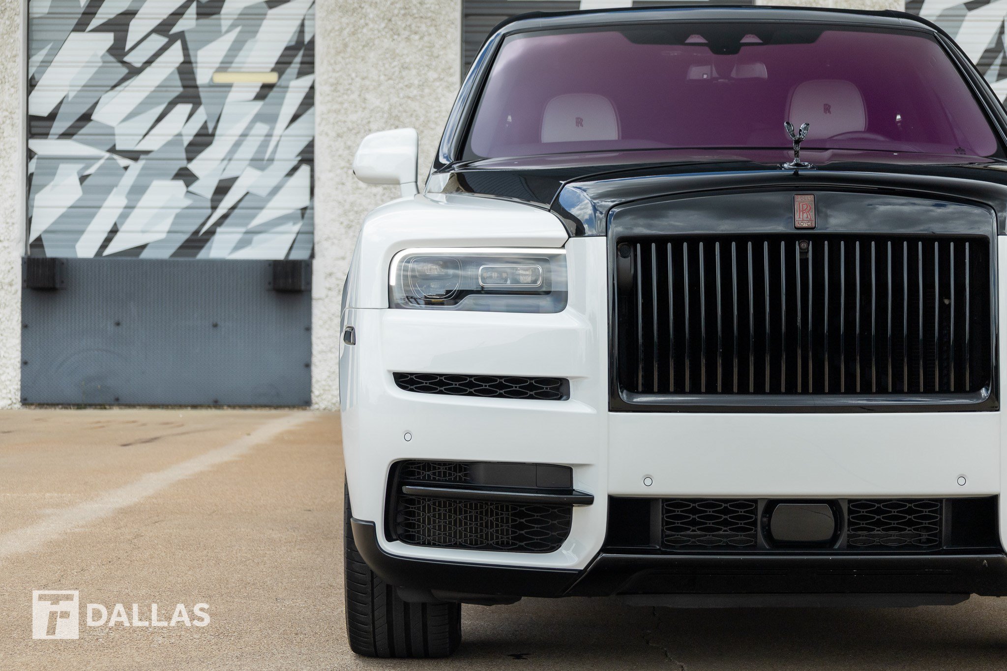 Used 2022 Rolls-Royce Cullinan w/ Technology Package AWD/4WD image 4