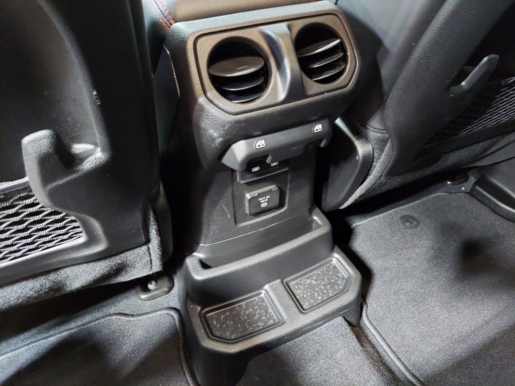 Used 2024 Jeep Wrangler Unlimited Rubicon image 40