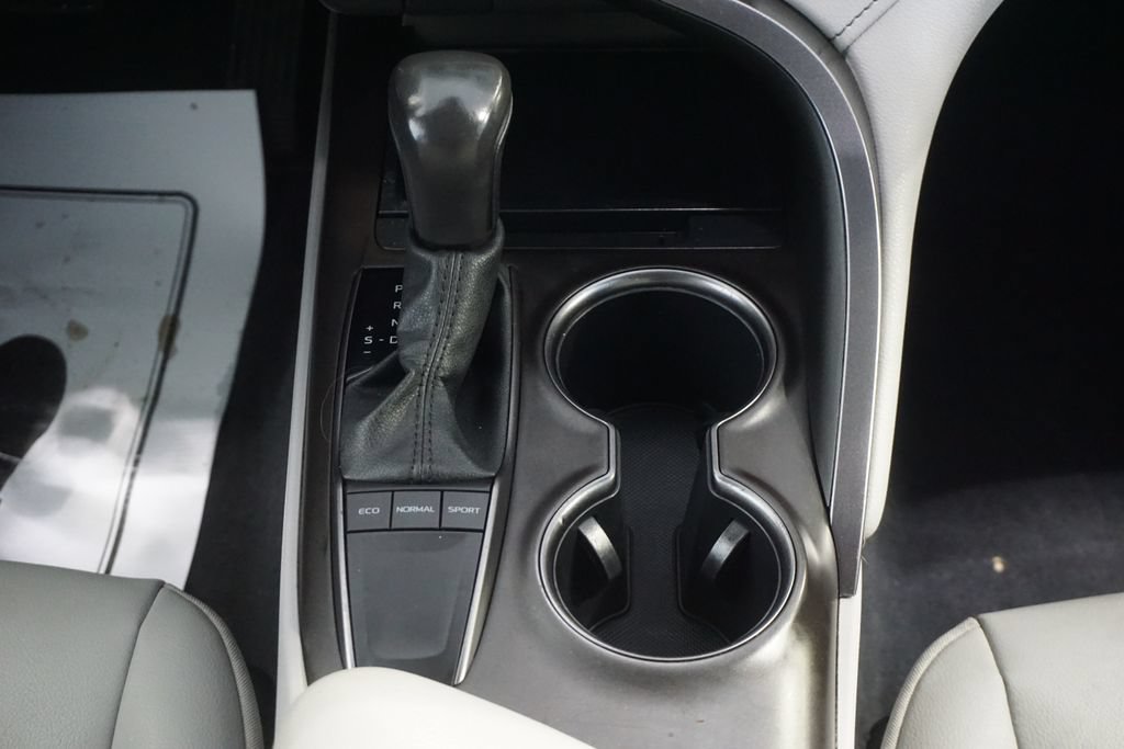 Certified 2024 Toyota Camry SE FWD image 30