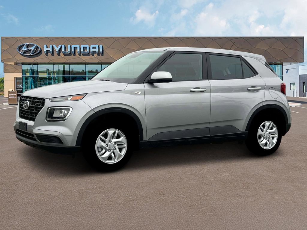 New 2025 Hyundai Venue SE image 2