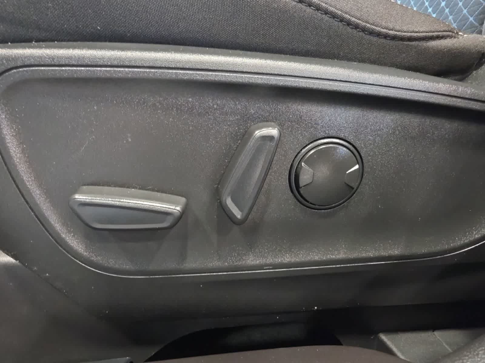 Used 2023 Ford Escape Active w/ Tech Pack #1 AWD/4WD image 15