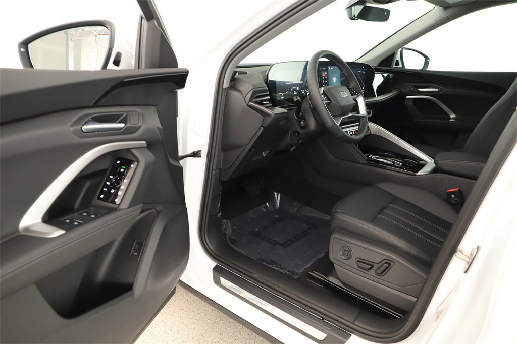 New 2025 Audi Q5 Premium image 14