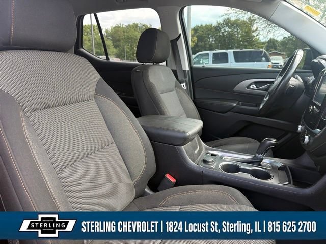 Used 2018 Chevrolet Traverse LT w/ LPO, Floor Liner Package FWD image 12