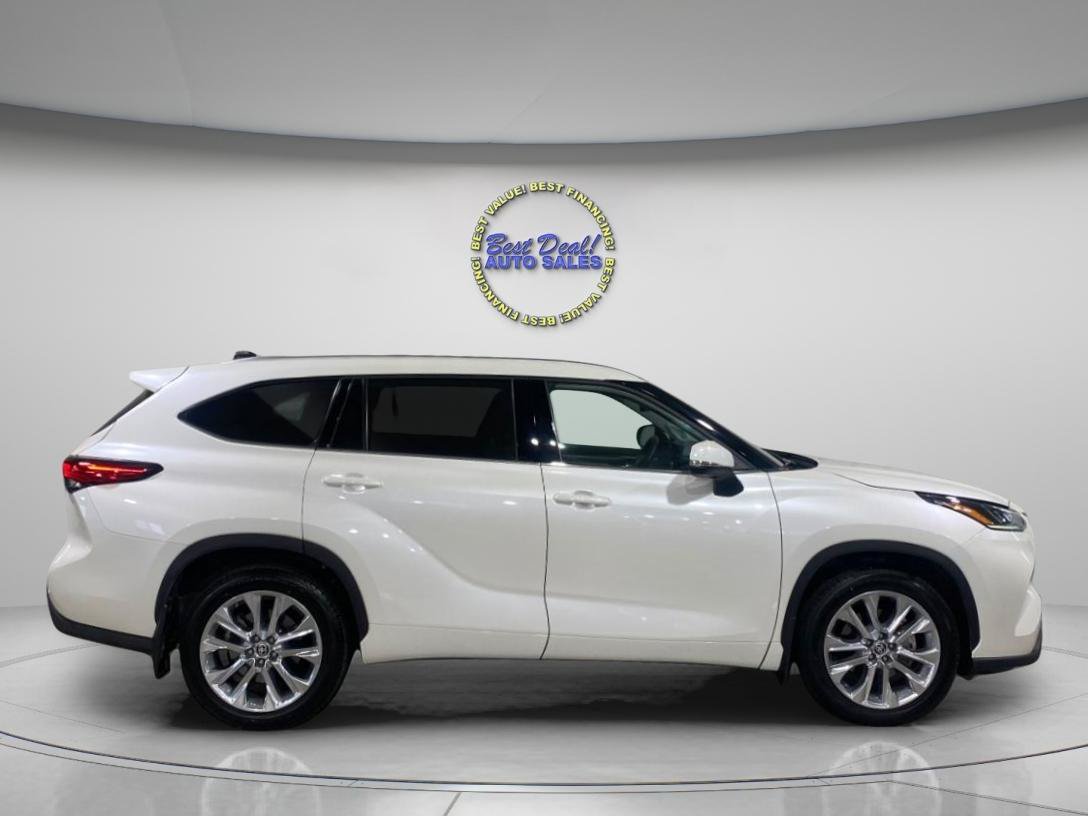 Used 2021 Toyota Highlander Limited AWD/4WD image 6
