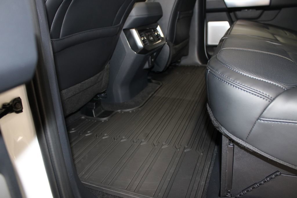 New 2026 Ford F250 Platinum image 25