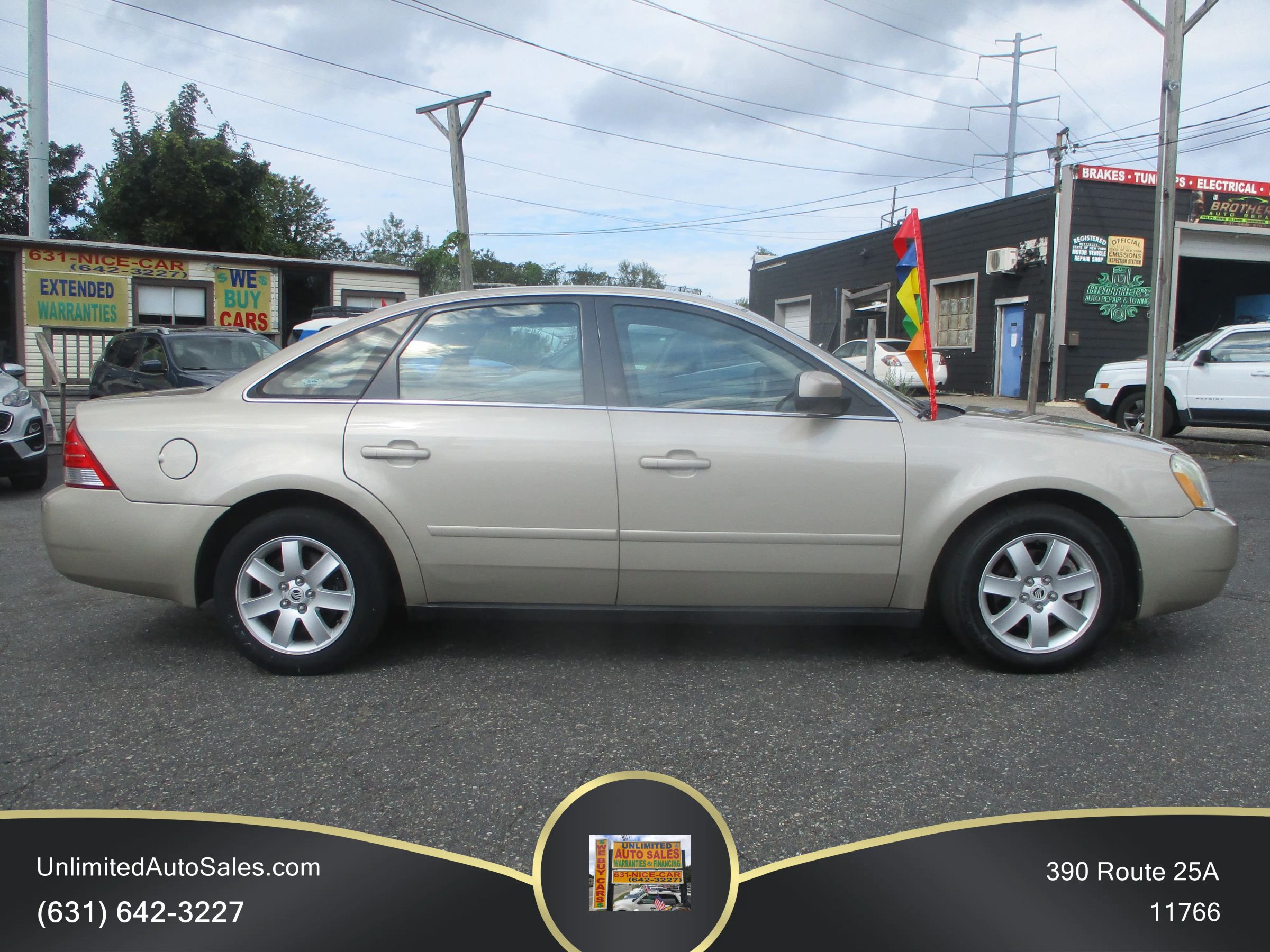 Used 2005 Mercury Montego Luxury FWD image 4