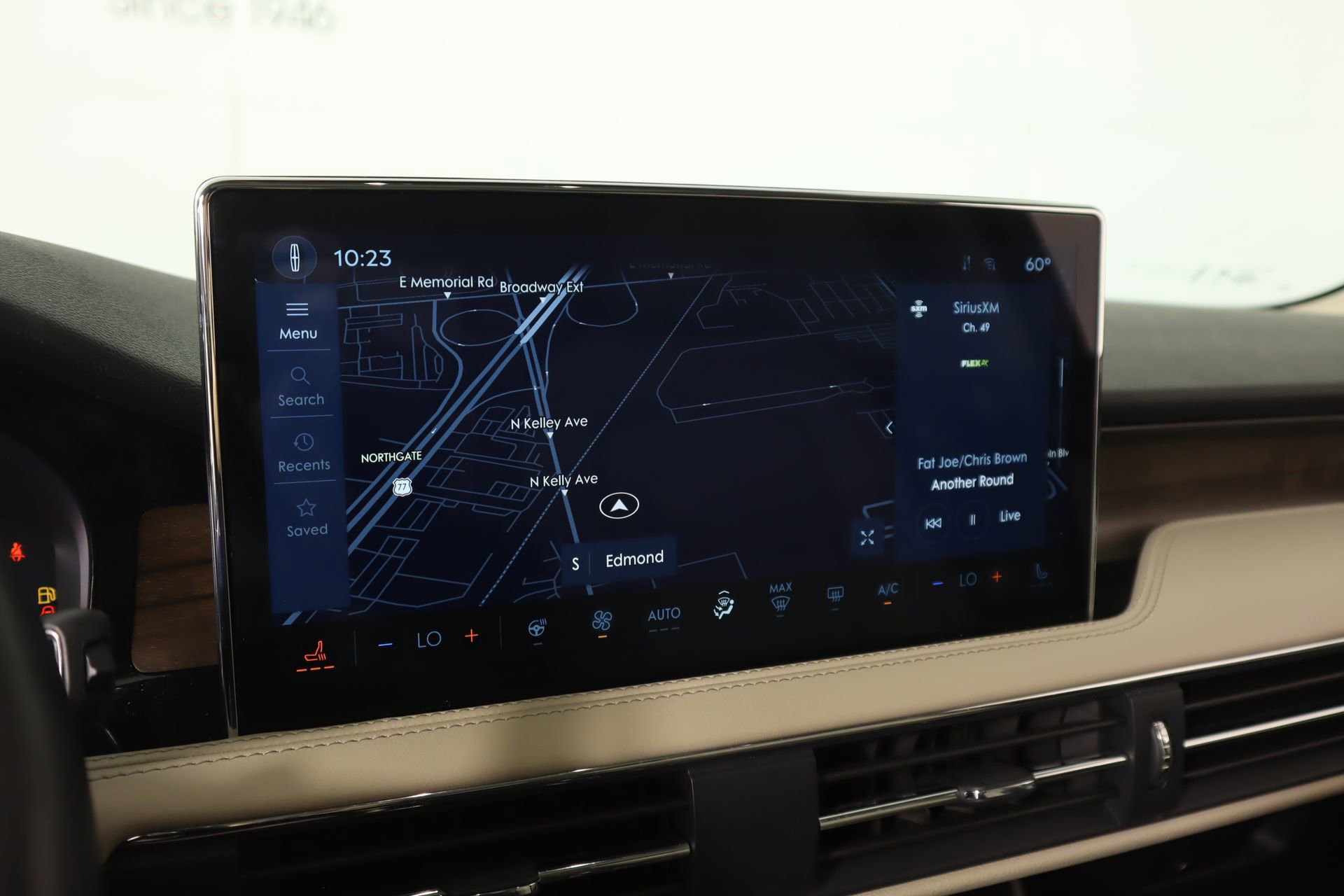 Used 2025 Lincoln Corsair Reserve image 7