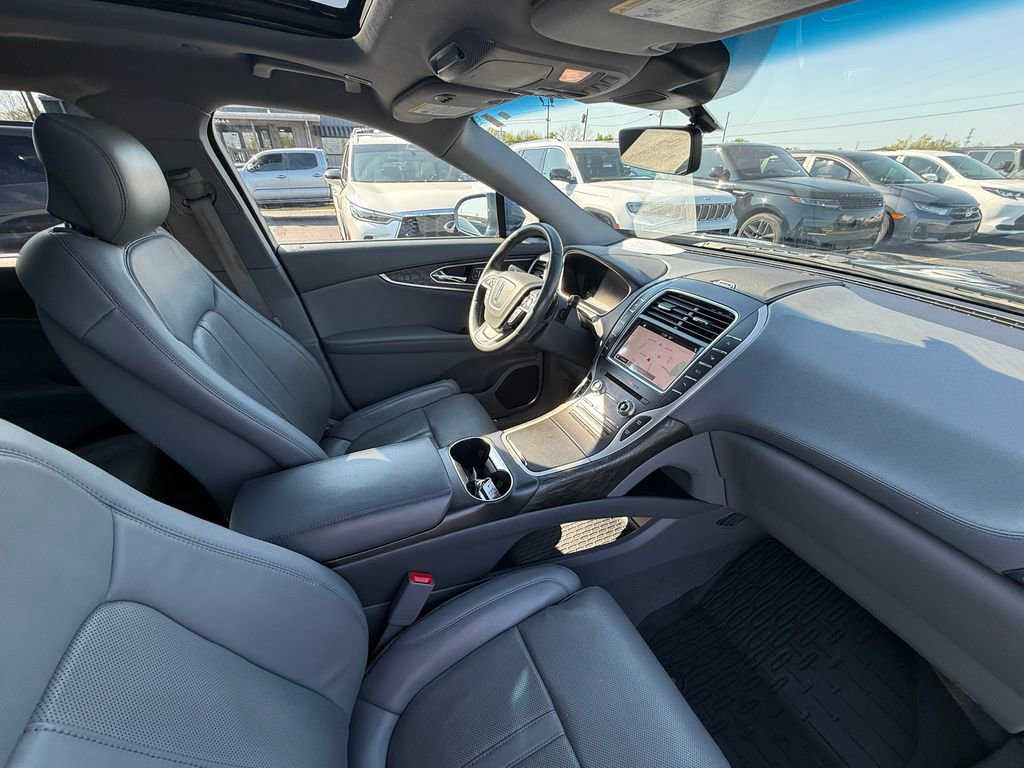 Used 2019 Lincoln Nautilus Reserve image 25