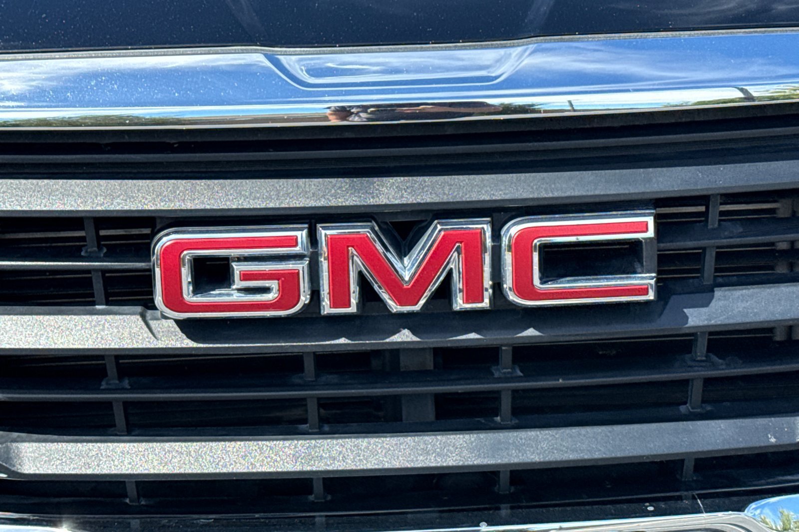 Used 2024 GMC Terrain SLE AWD/4WD image 7