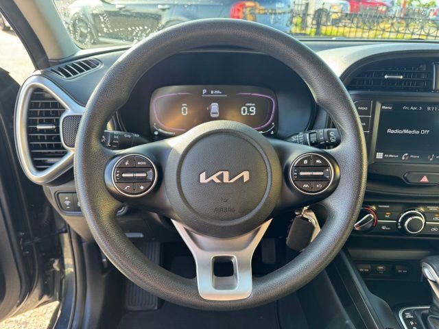 Certified 2023 Kia Soul LX w/ LX Technology Package image 24