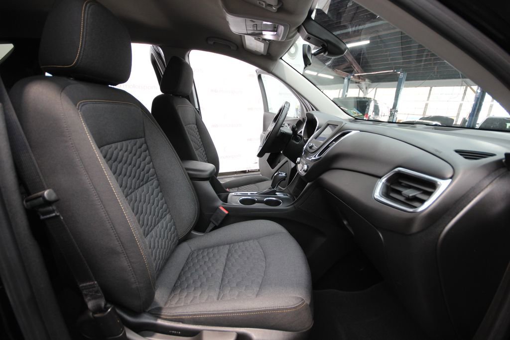 Used 2020 Chevrolet Equinox LT AWD/4WD image 25