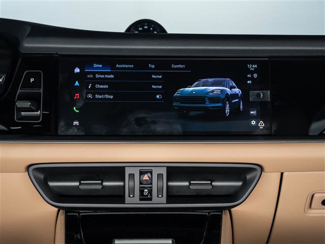 New 2026 Porsche Cayenne Coupe image 24