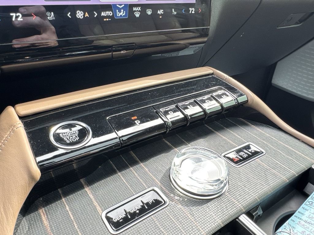 Used 2025 Lincoln Navigator Black Label image 20