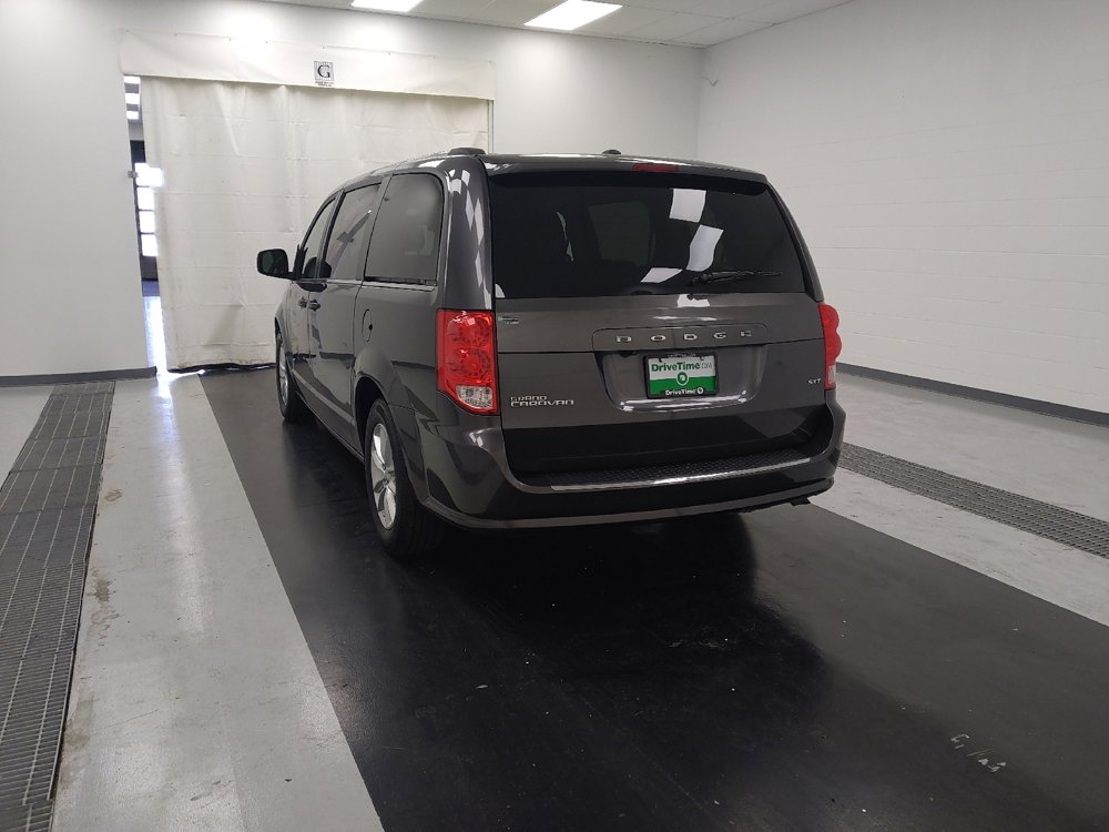 Used 2020 Dodge Grand Caravan SXT image 6