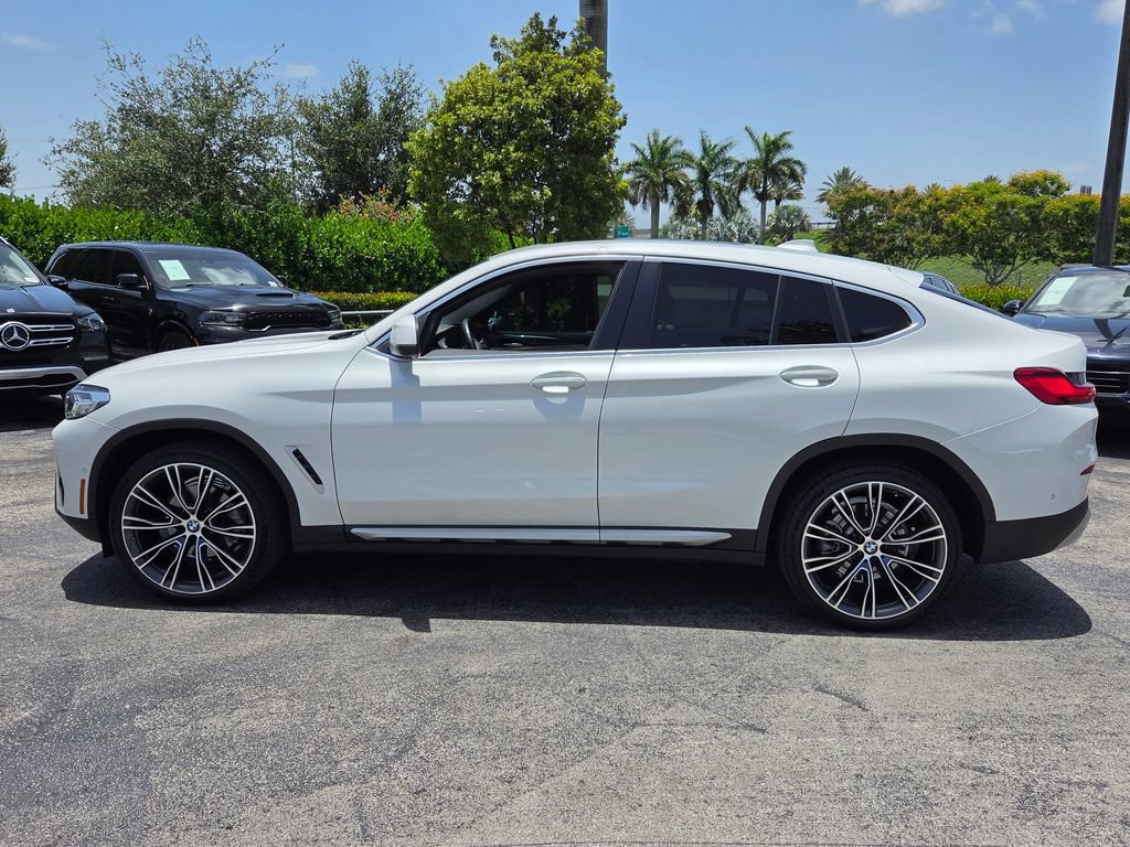 Used 2025 BMW X4 xDrive30i w/ Premium Package AWD/4WD image 14