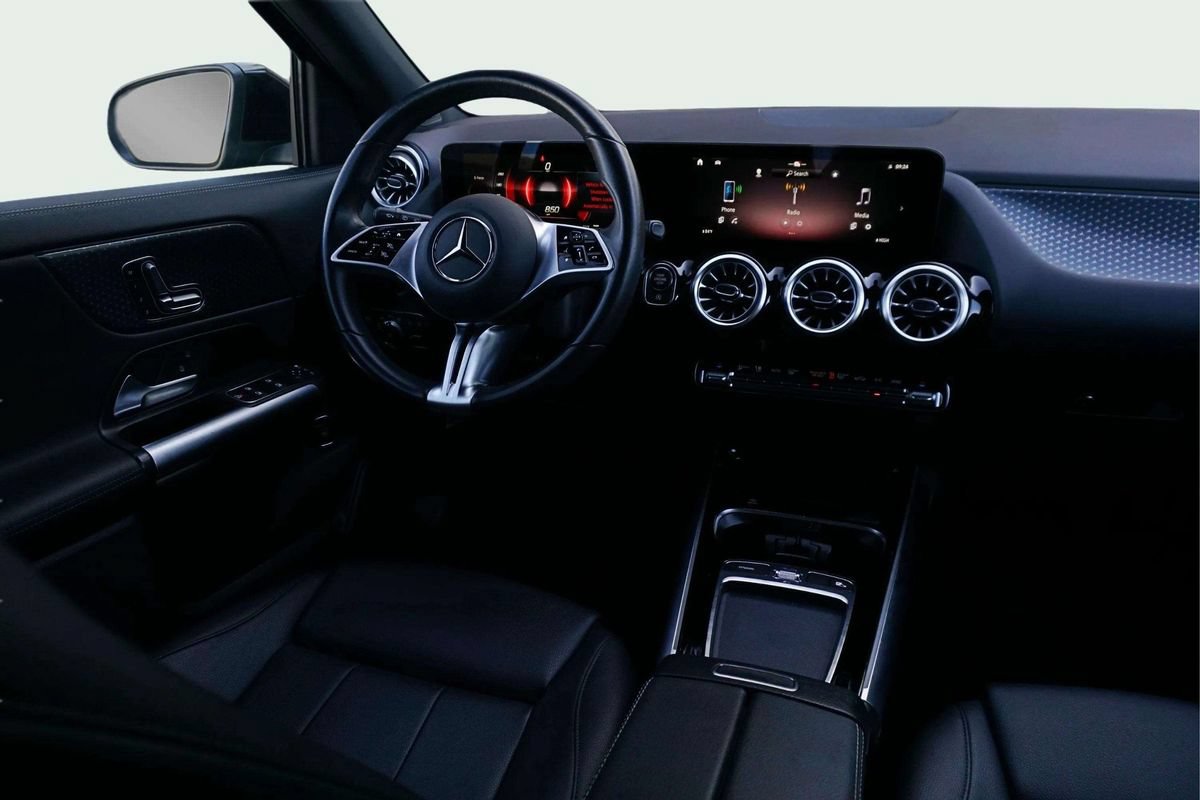 Used 2024 Mercedes-Benz GLA 250 image 24