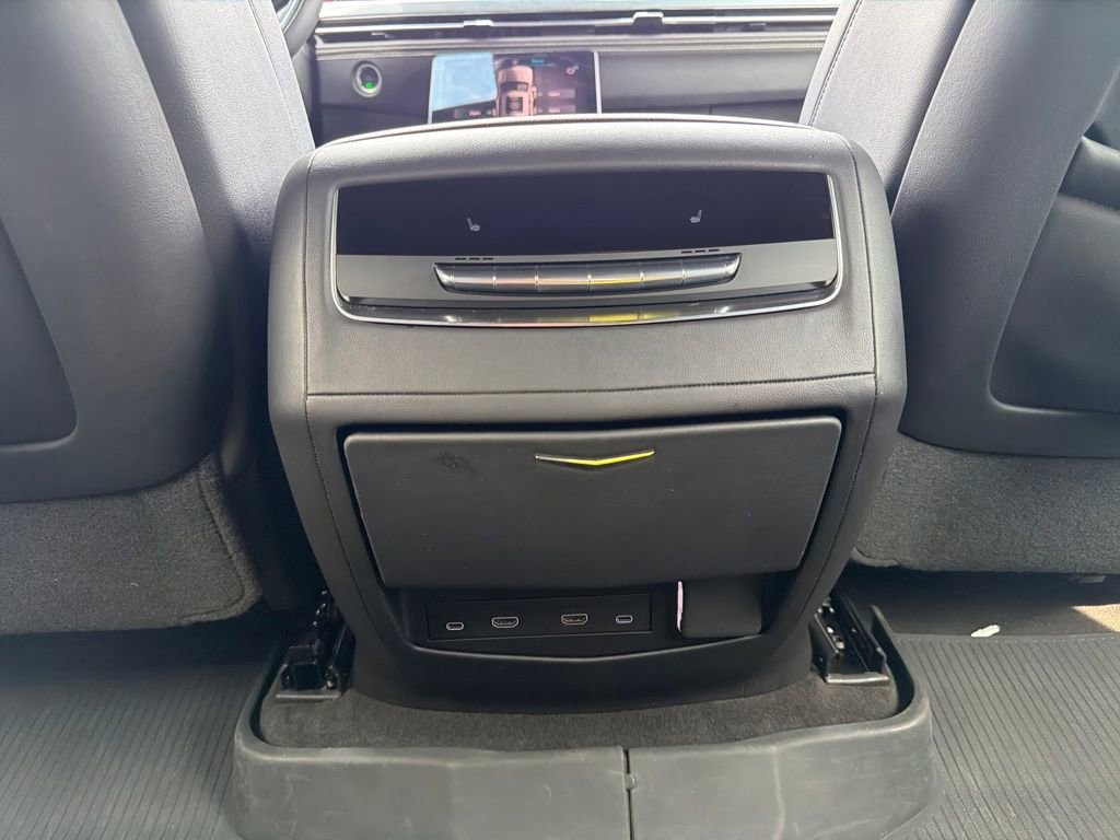 Used 2025 Cadillac Escalade Sport w/ Touring Package image 27