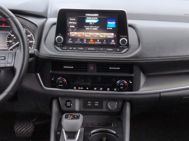 Used 2025 Nissan Rogue SV w/ SV Premium Package FWD image 18
