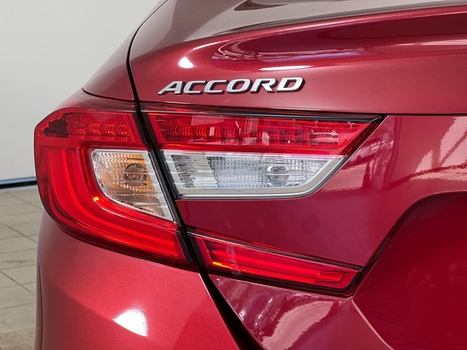 Used 2019 Honda Accord EX-L image 25