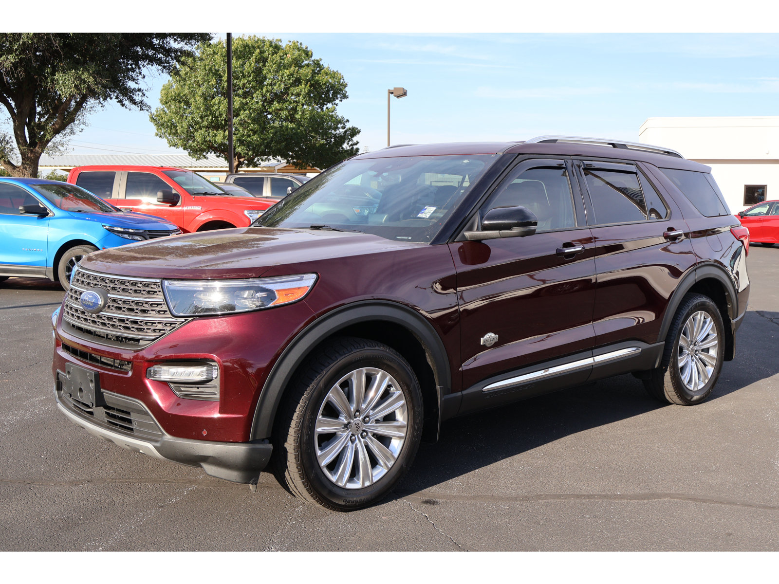 Certified 2022 Ford Explorer King Ranch w/ Class IV Trailer Tow Package AWD/4WD image 1