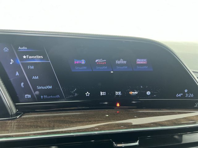 Certified 2021 Cadillac Escalade Premium Luxury Platinum AWD/4WD image 13
