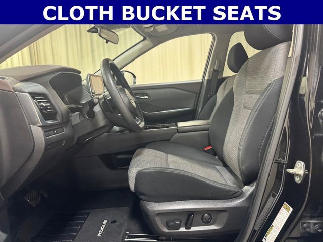 Used 2021 Nissan Rogue SV image 14