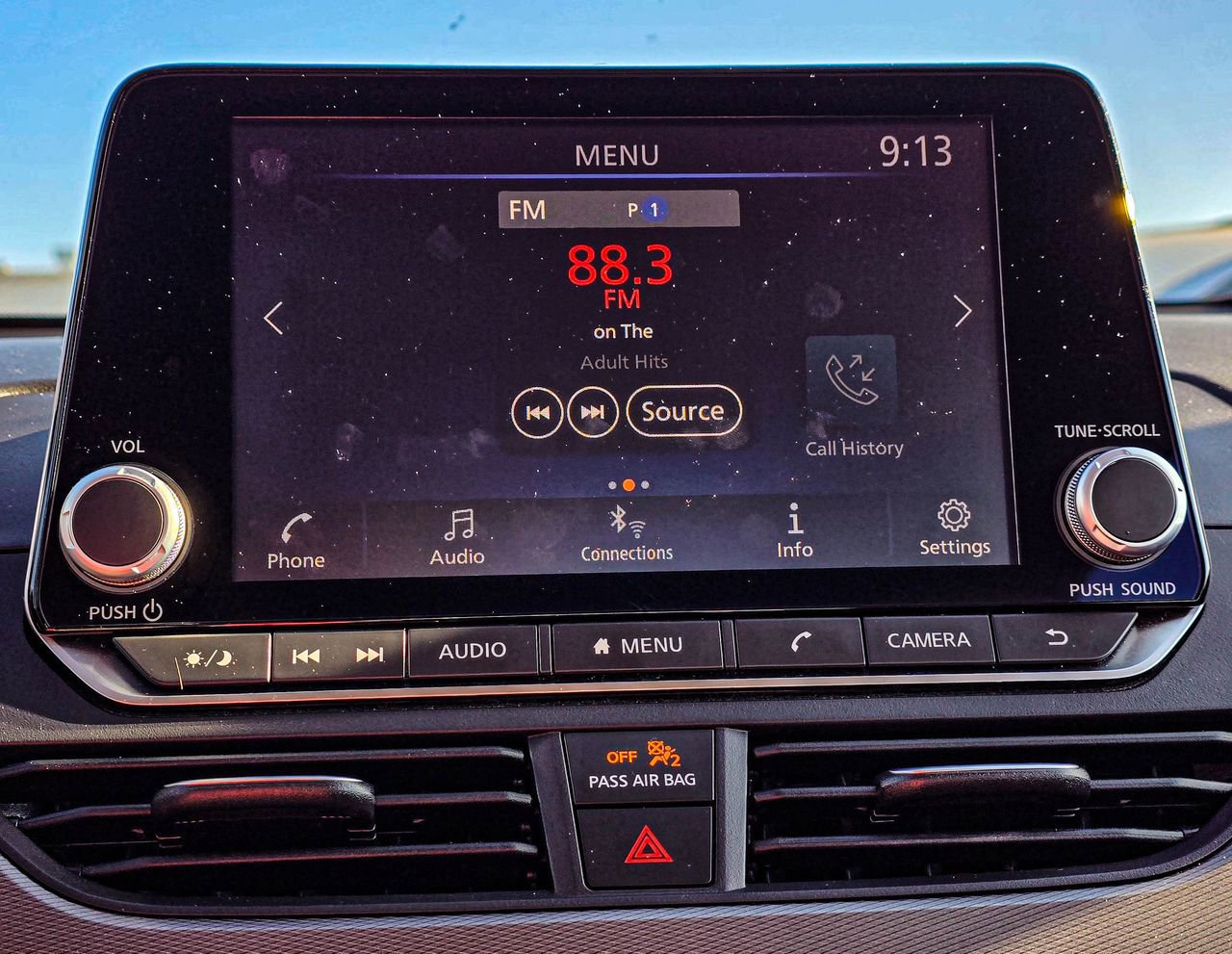 Used 2025 Nissan Altima 2.5 SR FWD image 15