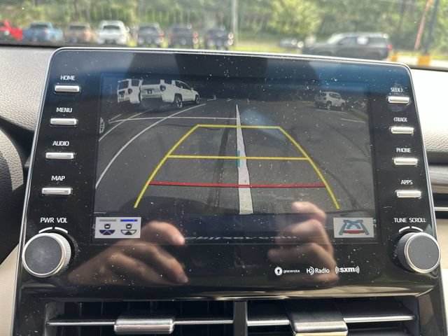 Used 2021 Toyota Avalon XLE w/ Moonroof Package AWD/4WD image 27