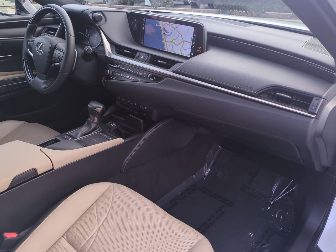 Used 2019 Lexus ES 300h w/ Luxury Package image 36