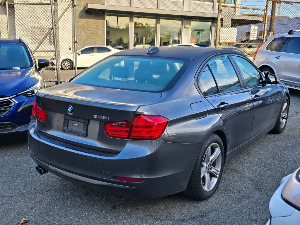 Used 2014 BMW 328i Sedan RWD image 6