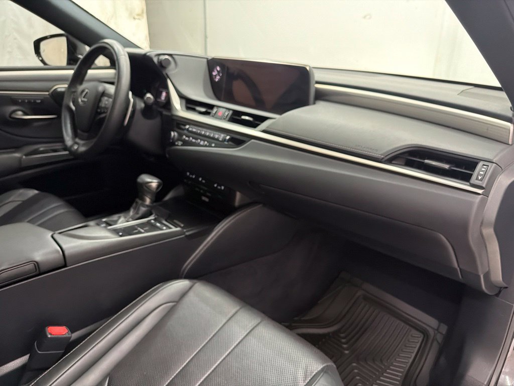 Used 2019 Lexus ES 350 F Sport w/ Accessory Package FWD image 30