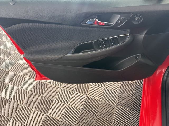 Used 2018 Chevrolet Cruze LT image 20