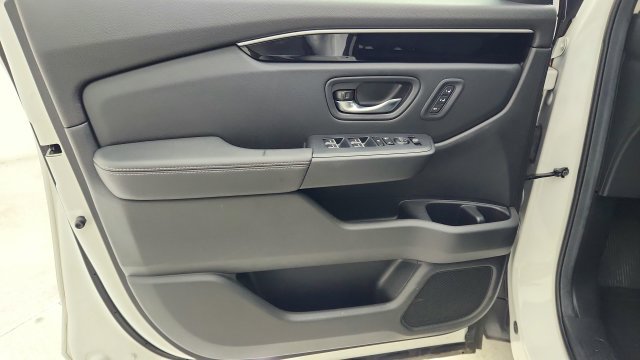Used 2025 Honda Pilot Touring image 20