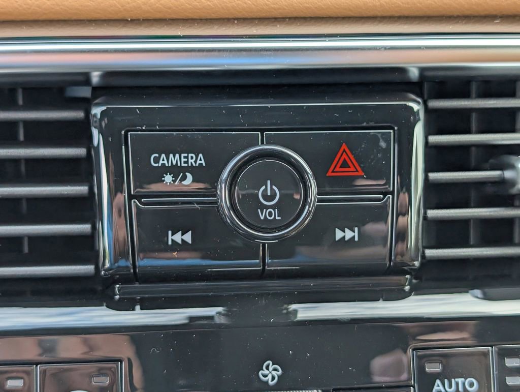 New 2025 Nissan Armada SL image 28