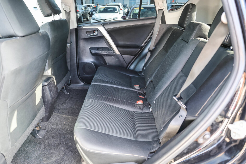 Used 2014 Toyota RAV4 XLE FWD image 7