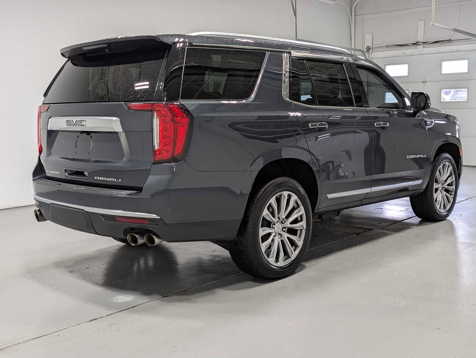 Certified 2022 GMC Yukon Denali w/ Max Trailering Package AWD/4WD image 8