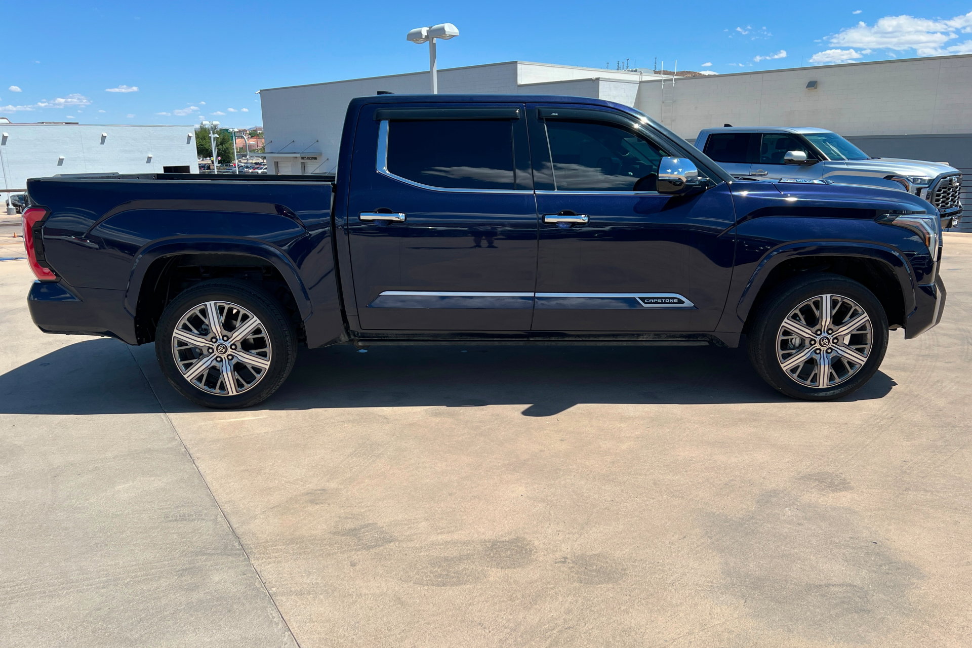 Used 2023 Toyota Tundra Capstone AWD/4WD image 7