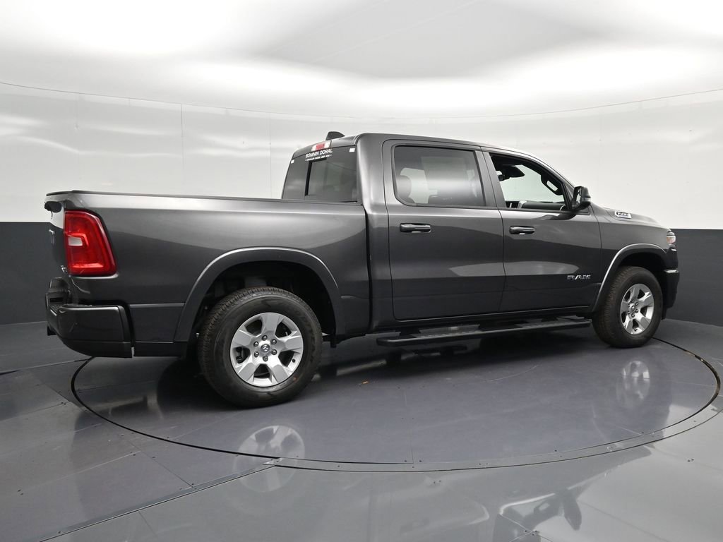 Used 2025 RAM 1500 Big Horn AWD/4WD image 3
