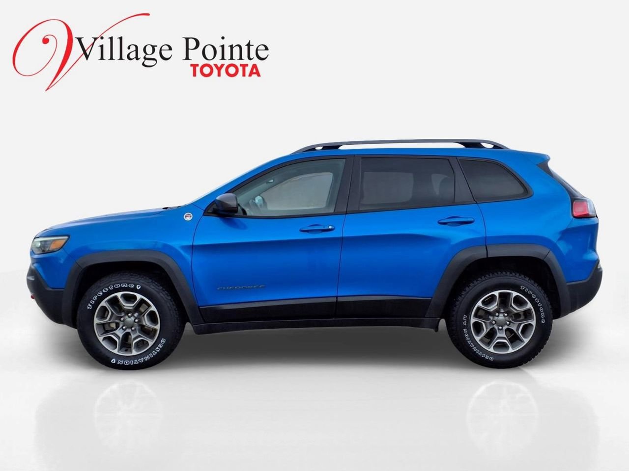 Used 2020 Jeep Cherokee Trailhawk w/ Cold Weather Group image 2