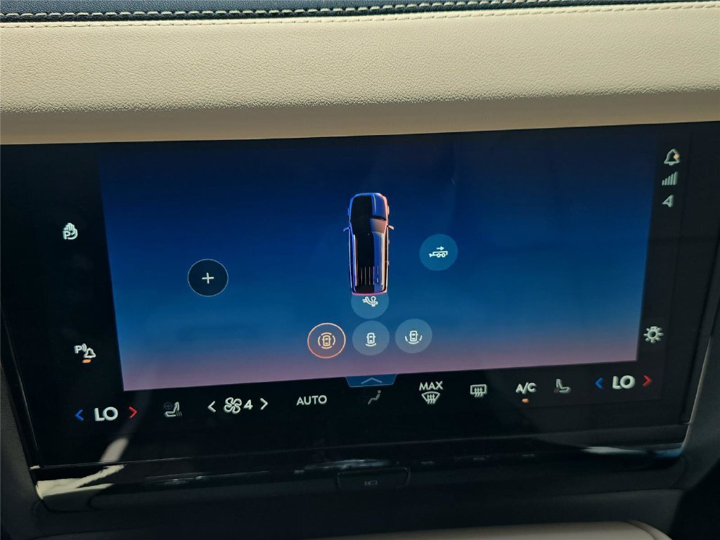 New 2027 Lincoln Navigator Premiere RWD image 20