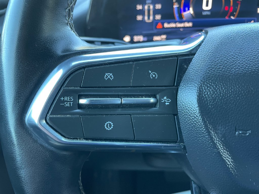 Certified 2025 Chevrolet Traverse LT AWD/4WD image 38
