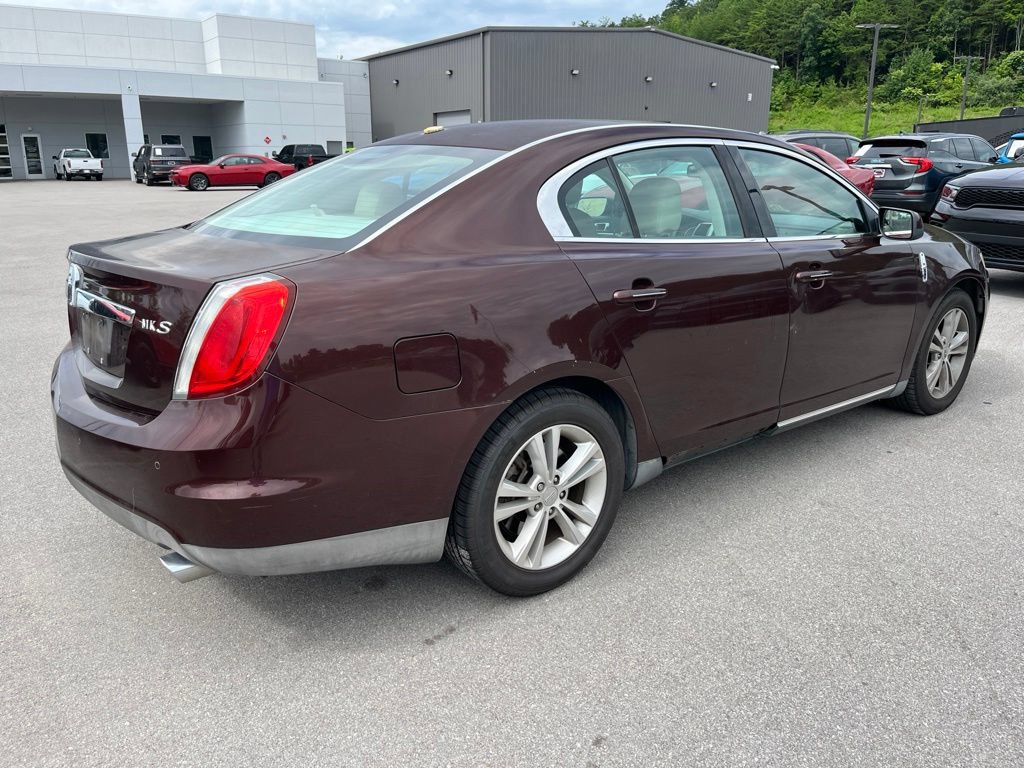 Used 2009 Lincoln MKS FWD image 3