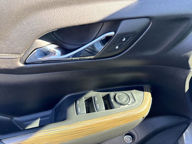 Certified 2023 GMC Acadia SLE w/ Driver Convenience Package image 15