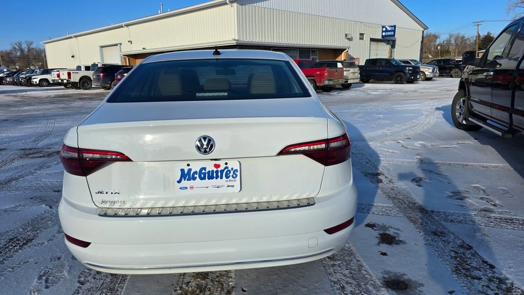 Used 2021 Volkswagen Jetta SE w/ SE Cold Weather Package image 6