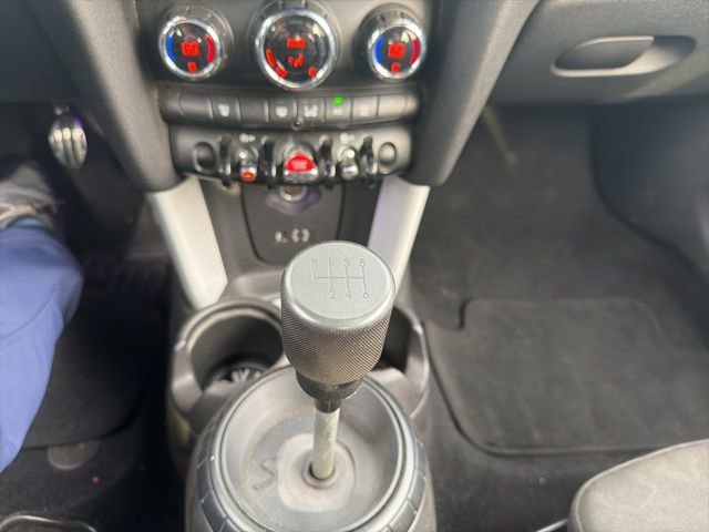 Used 2015 MINI Cooper S image 18