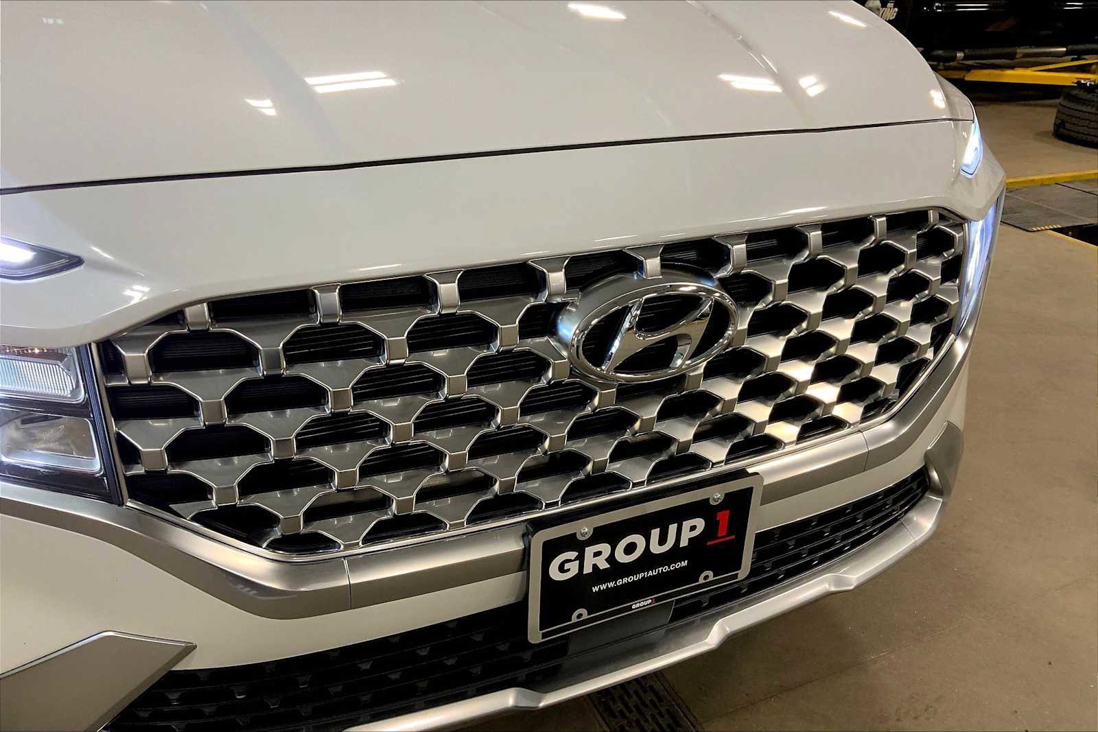 Used 2022 Hyundai Santa Fe SEL w/ Convenience Package image 31