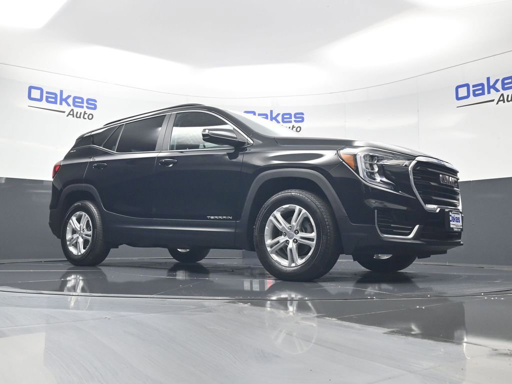 Used 2023 GMC Terrain SLE w/ Driver Convenience Package AWD/4WD image 39
