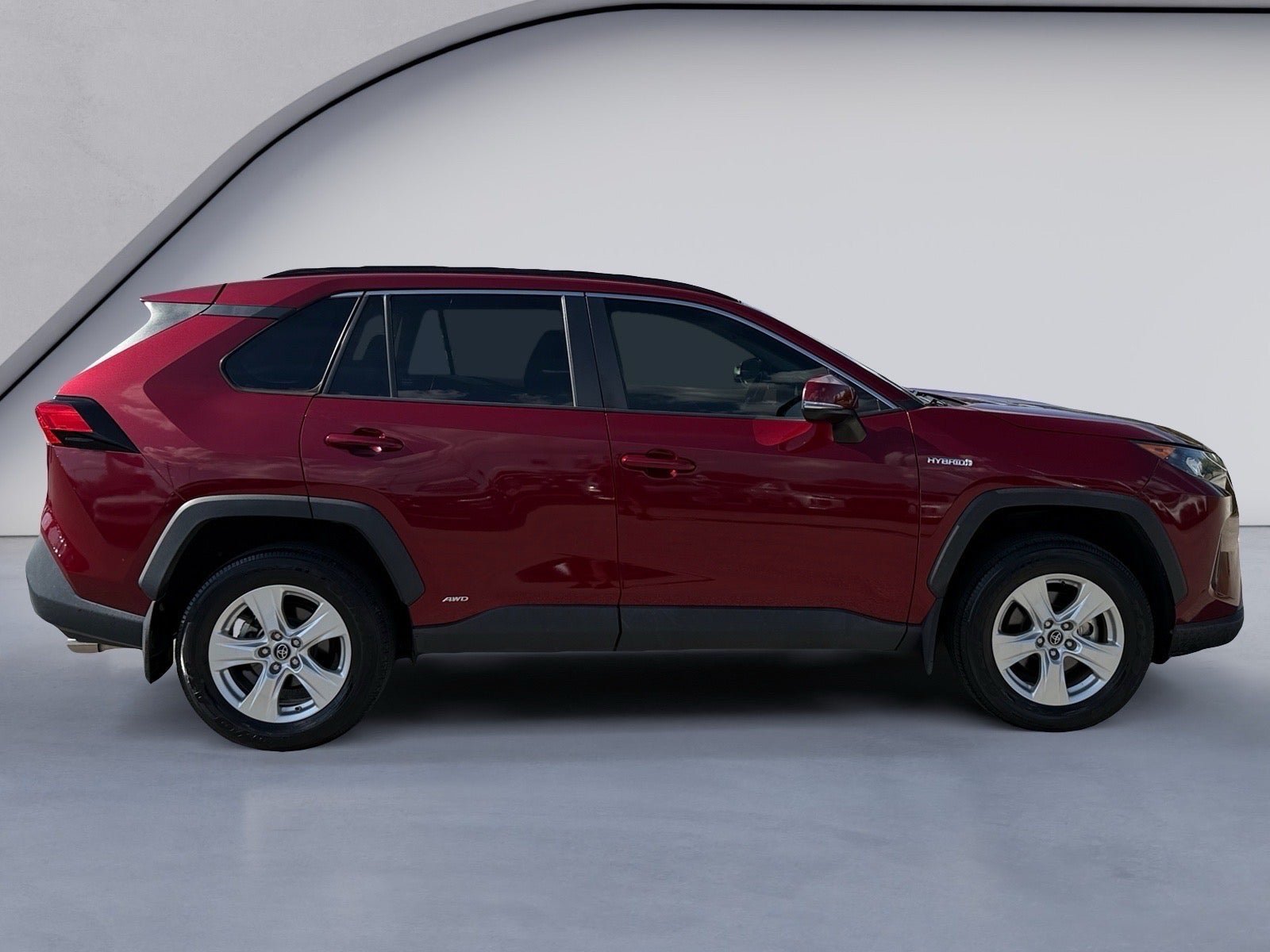 Used 2020 Toyota RAV4 LE w/ All Weather Liner Package AWD/4WD image 6