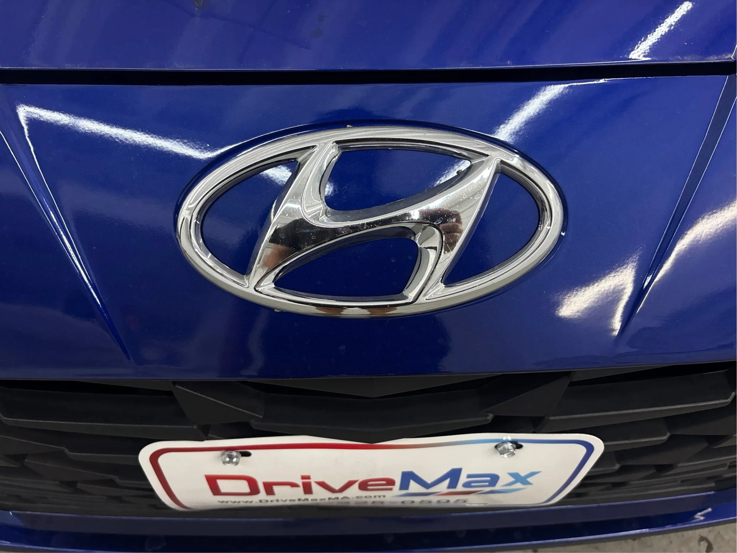 Used 2023 Hyundai Elantra SEL w/ Cargo Package FWD image 32